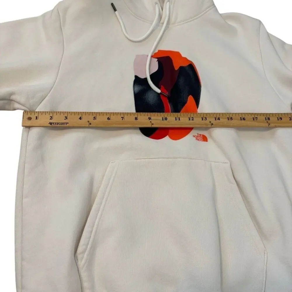 North Face Heavyweight Hoodie. Size Men’s Small. Great Condition!!